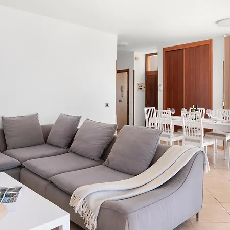 Obsidian Bentayga Dom wakacyjny *